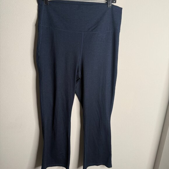 Quince Women's Navy Ultra Soft Cropped Bootcut Pants - Size XL Extra Large - Picture 2 of 5